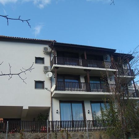 אורשאק Family Hotel And Restaurant Plamena מראה חיצוני תמונה