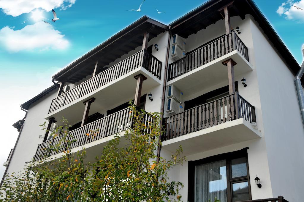 אורשאק Family Hotel And Restaurant Plamena מראה חיצוני תמונה
