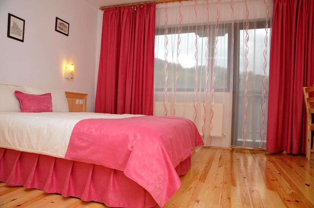 אורשאק Family Hotel And Restaurant Plamena חדר תמונה