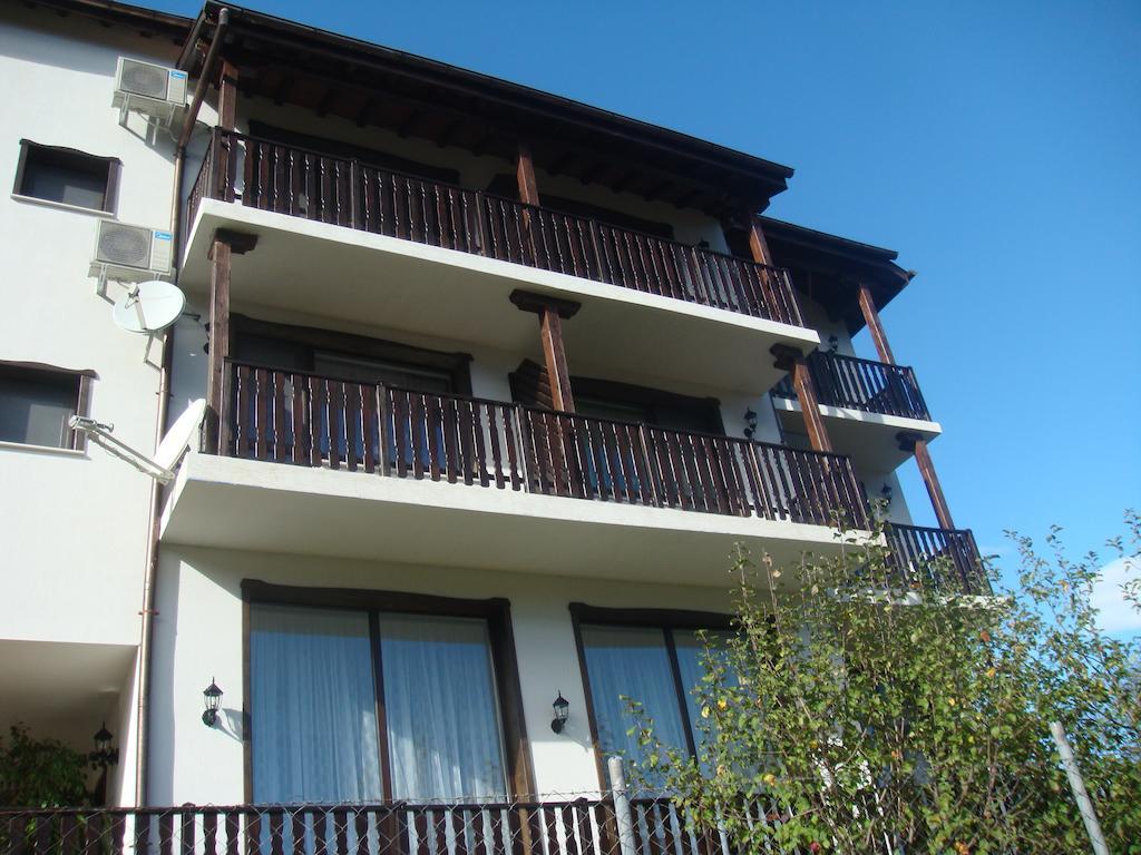 אורשאק Family Hotel And Restaurant Plamena מראה חיצוני תמונה